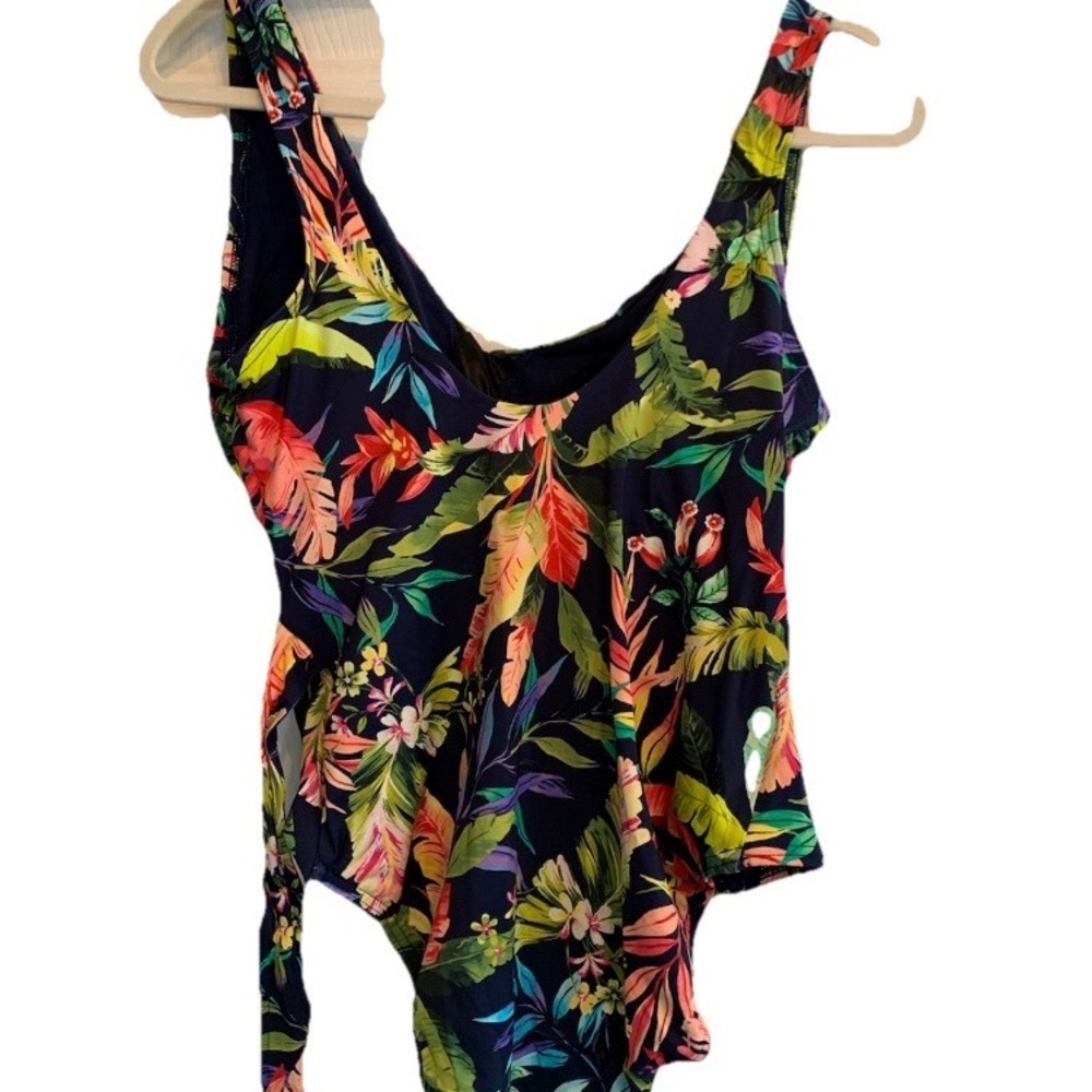 Lands End Women's Sz 10 Tropical Floral Wrap One Piece Swimsuit Navy Blue - Picture 2 of 7